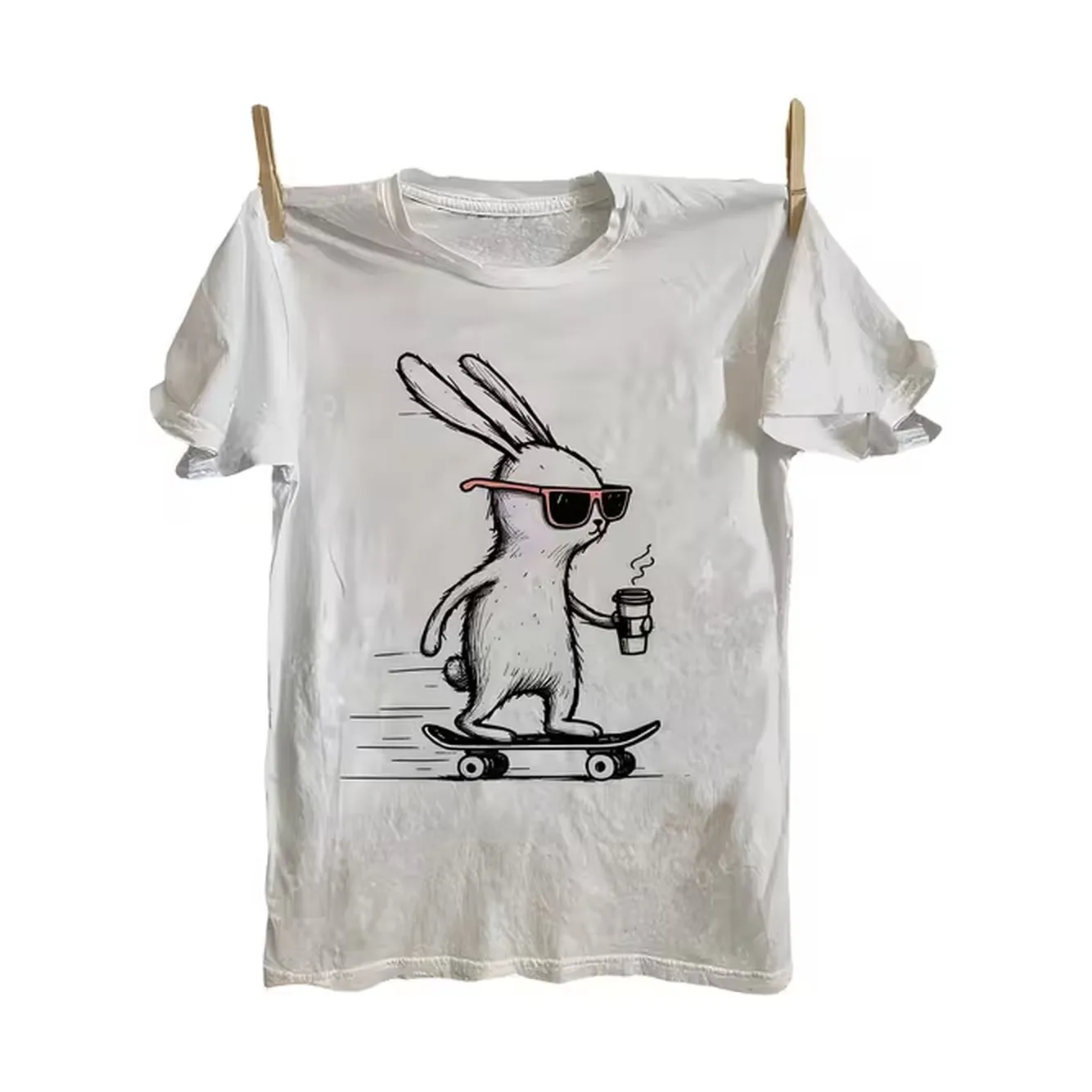 Street Fashion Anime - メンズ Tシャツ ホワイト ピュアコットン ラウンドネックトップ アニメウサギのスケートボードプリント付き